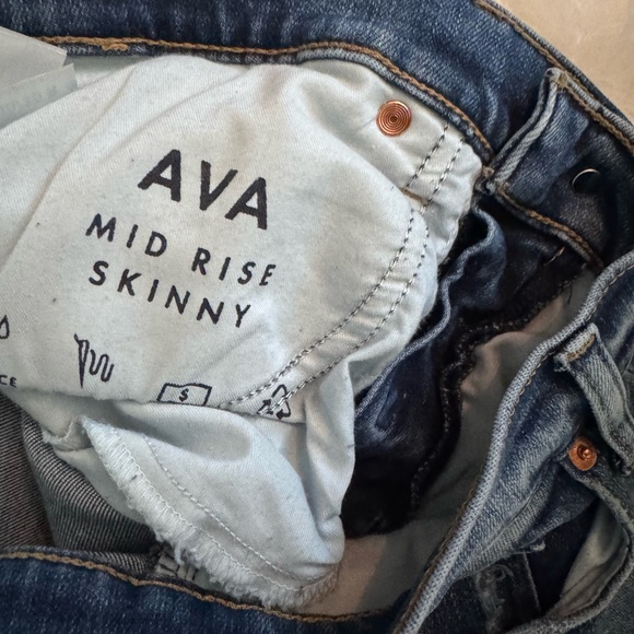 Lucky Brand Ava Mid-Rise Blue Denim Jeans - Picture 7 of 14